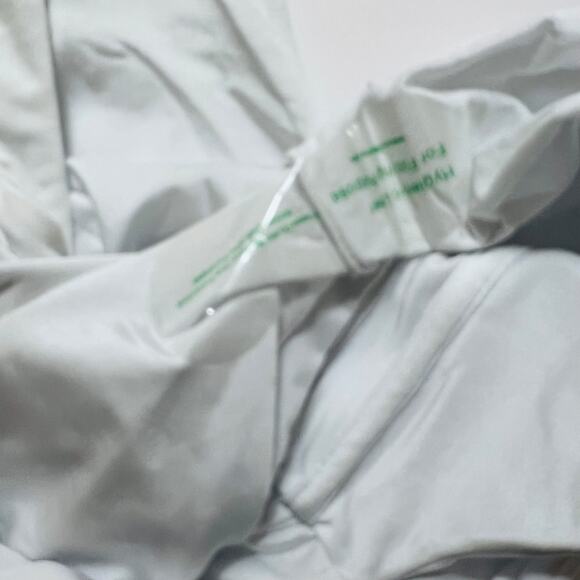 BuffBunny Collection White One Piece Swimsuit Size Small NWT - Picture 4 of 6